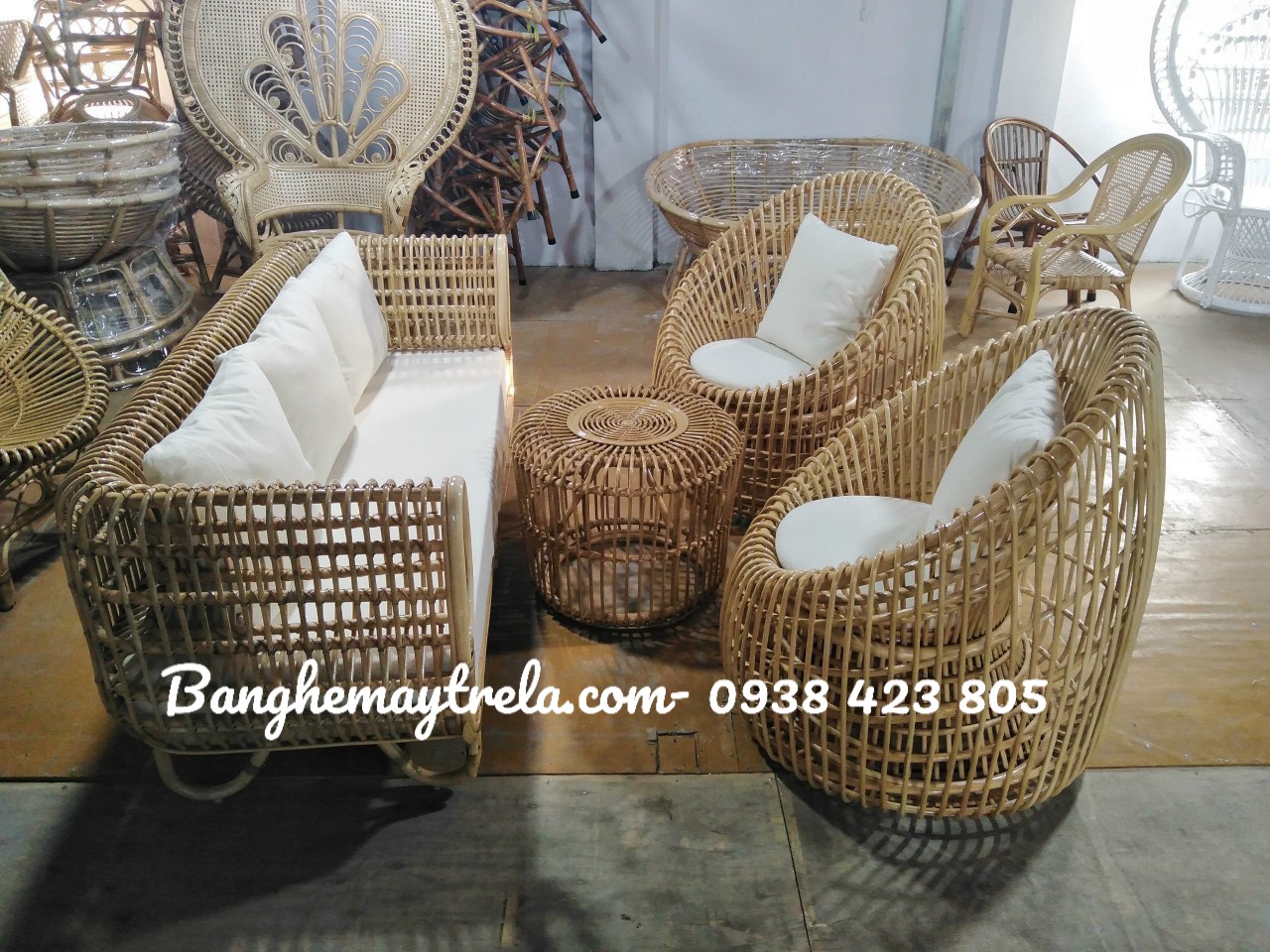 Bàn ghế sofa tổ yến mây tự nhiên